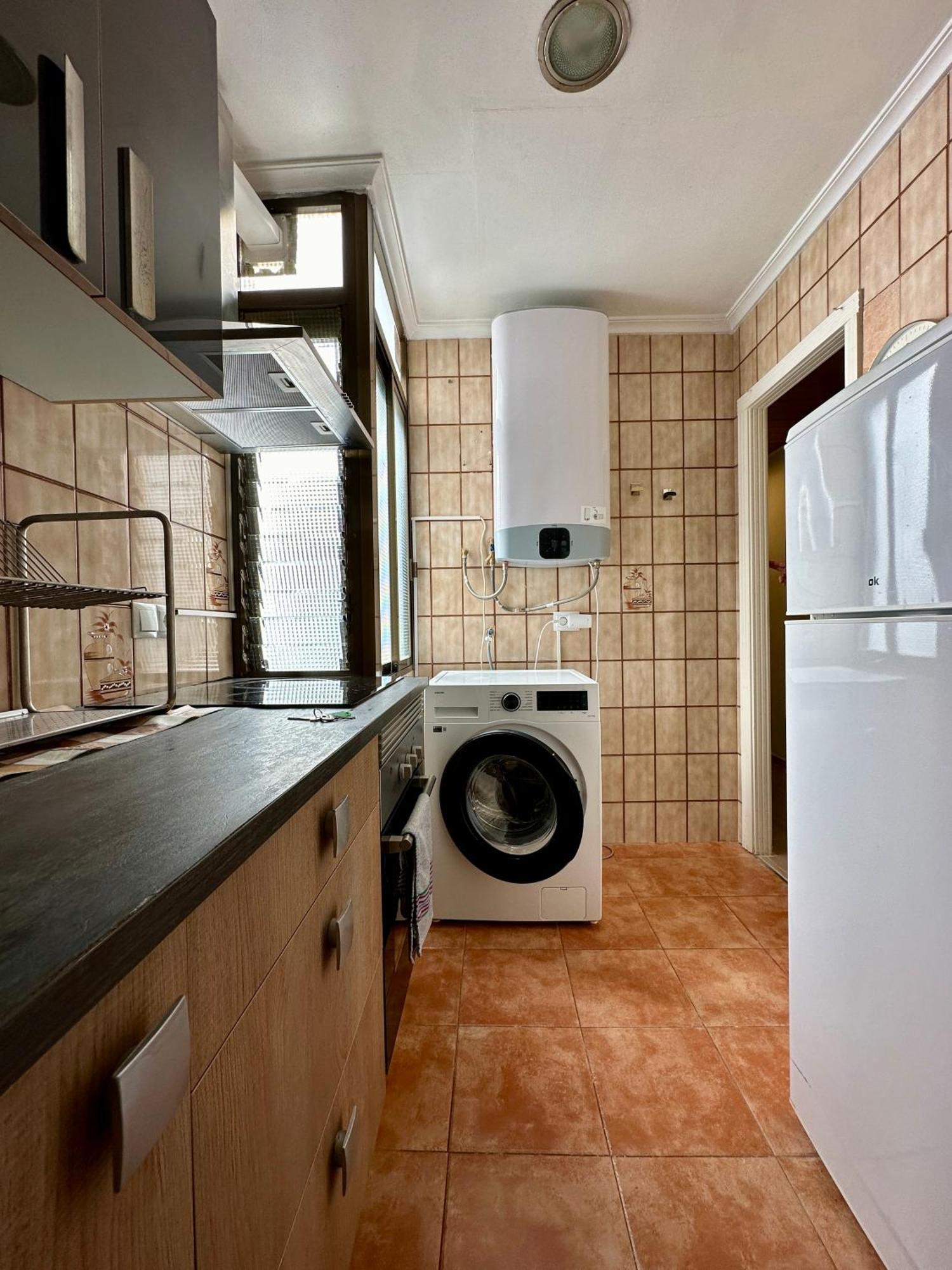 Apartment Spanish Style Flat Close To Center *